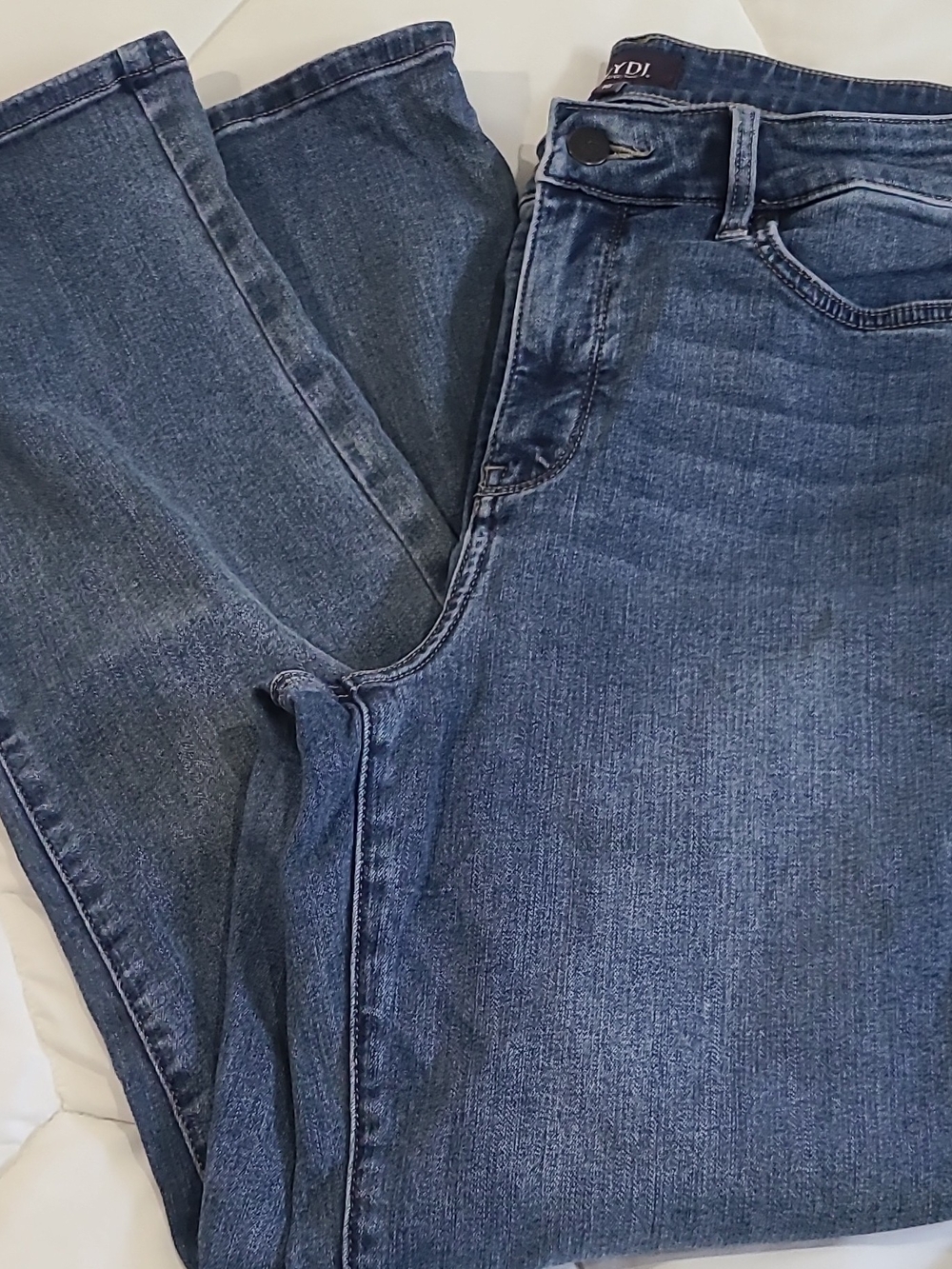 NYDJ Women’s Sz 10 Lift Tuck Callie Straight Leg Medium Wash Stretch Jeans